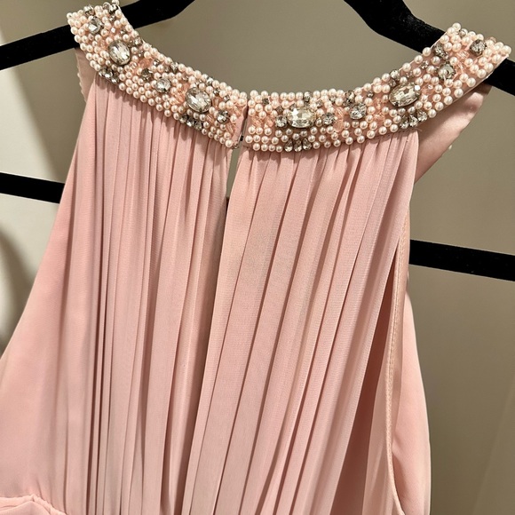 Eliza J tiered chiffon gown. Soft pink. Size 6. - Picture 3 of 8